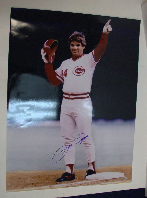 Pete Rose Signed POster: Pete Rsoe sign poster measures approx 40 x 30