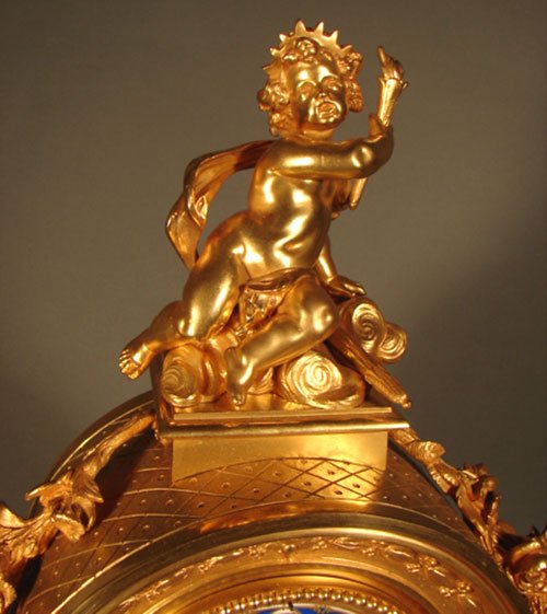Antique French Figural Bronze Mantle Clock - 2