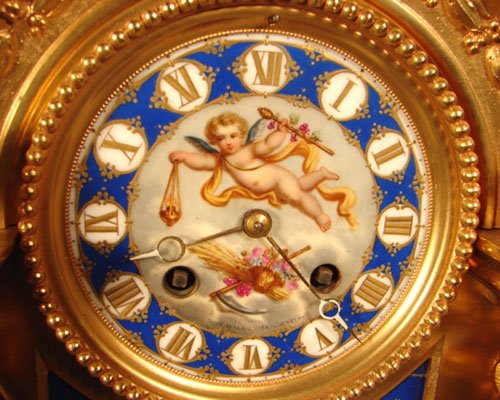 Antique French Figural Bronze Mantle Clock - 3