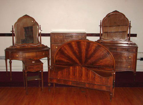Antique / Vintage 5pc Bedroom suite. Mixed wood v: Antique / Vintage 5pc Bedroom suite. Mixed wood veneer with exaggerated grain. Finish of dressing table worn with veneer losses. Five drawer chest 45 1/4"h x 30"w x 20"d. Full size bed 49 1/2"h (headb