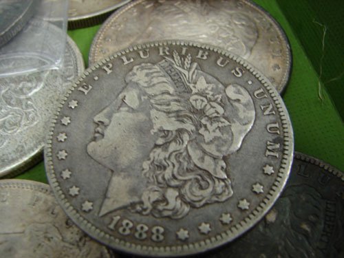 10 US Silver dollars (8 Morgan + 1890 CC Morgan G/ - 2