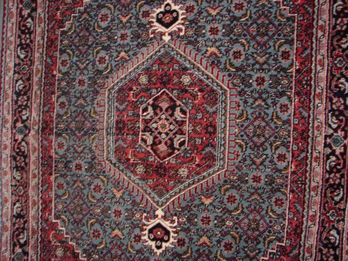 Fine Handwoven Oriental Carpet - 2