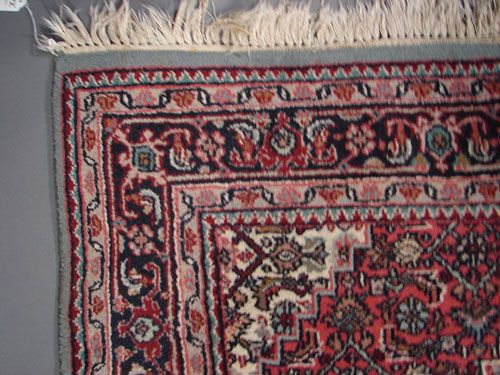 Fine Handwoven Oriental Carpet - 4