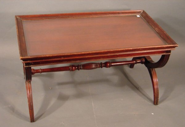 Duncan Phyfe Style Coffee Table. ca. 1940. 18 1/2: Duncan Phyfe Style Coffee Table. ca. 1940. 18 1/2" hx 2' 10 1/2" x 20 1/2"