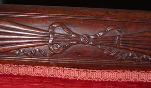 Antique Federal Style Mahogany Settee / Sofa - 3