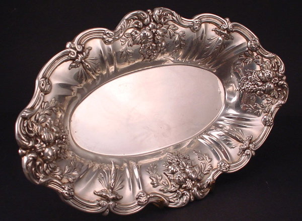 8A: Reed & Barton Sterling Silver Bread Tray. 12"l x 7