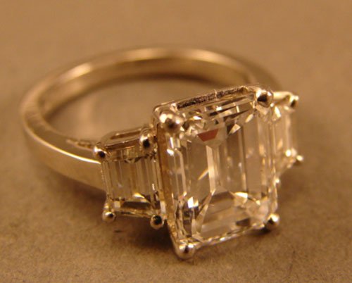 3.08 Carat E Color Diamond Emerald Cut Ring - 8