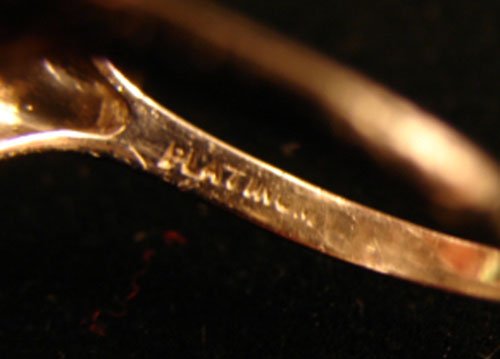 Edwardian Diamond Ladies Ring. Mounted in platinum. - 3