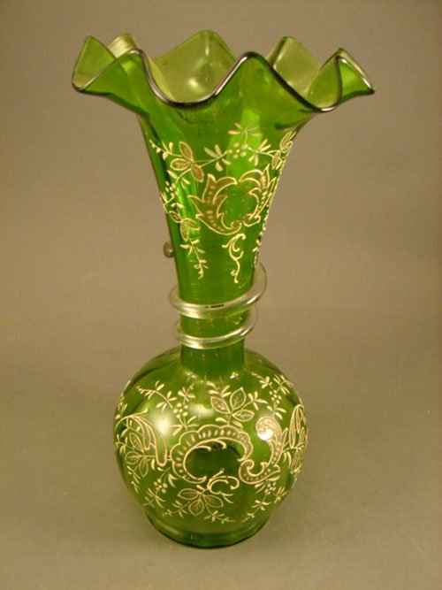Antique Art Glass Vase. Victorian emerald green gl