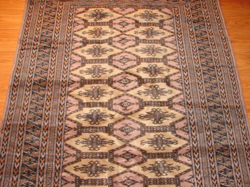 Oriental Estate Carpet / Rug. Approximately 6' x  - 2