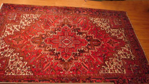 Oriental Persian Carpet. Approximately 10'11" x 7