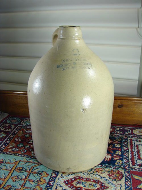 New York Stoneware Co. Fort Edward N.Y. 2 Gallon Sto