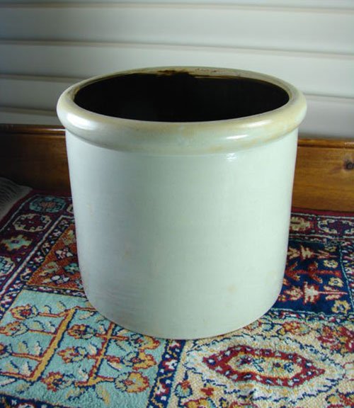 E.S. & B. antique stoneware crock. 2 gallon with blu - 2