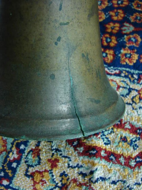 Antique School Master's Bell with turned walnut han - 3