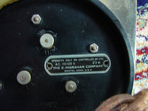 Ingraham Electric Shelf Clock. Patinated white meta - 5