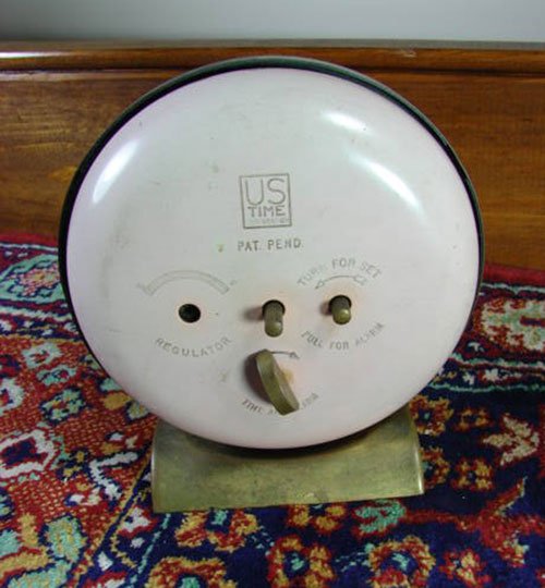 Vintage U.S. Time Corp Alarm Clock with painted flo - 2