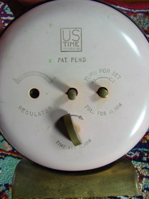 Vintage U.S. Time Corp Alarm Clock with painted flo - 3