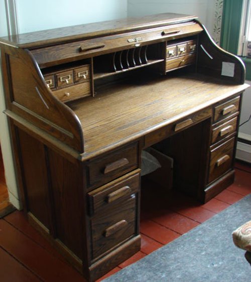 Oak Roll Top Desk with two columns of drawers, S cu