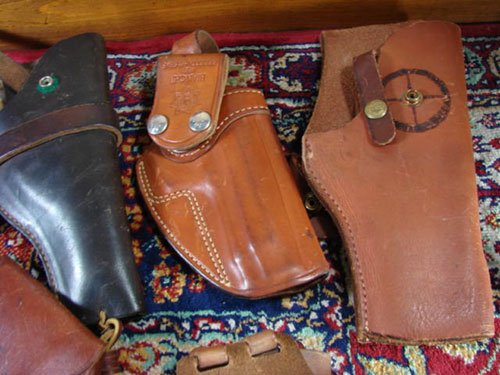 6 Vintage Leather Pistol Holsters. Various makes. - 2