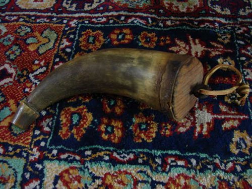 Antique Natural Horn Powder Horn. 7 1/2" long x 2" 