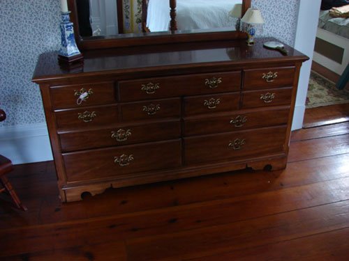 Thomasville Cherry Seven Drawer Low Chest with mir - 2
