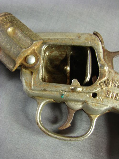 Buffalo Bill Vintage Cap Gun Pistol with Holster. - 4