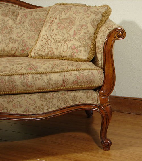 Ethan Allen French Style Love Seat. Cherry wood. Ex - 4