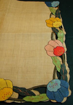 Five Piece Arts & Crafts Table Cloth & Napkin Set - 3