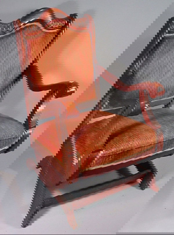 4100: Antique Mahogany Platform Rocking Chair in origin