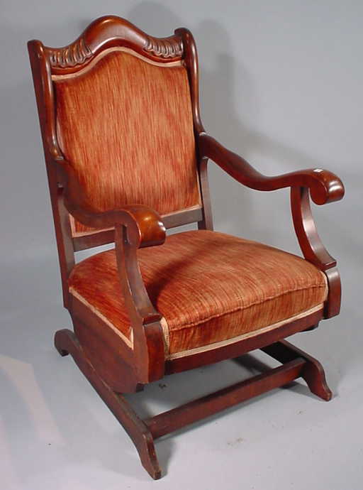 4100: Antique Mahogany Platform Rocking Chair in origin