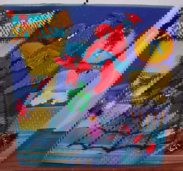 mcdo spiderman happy meal