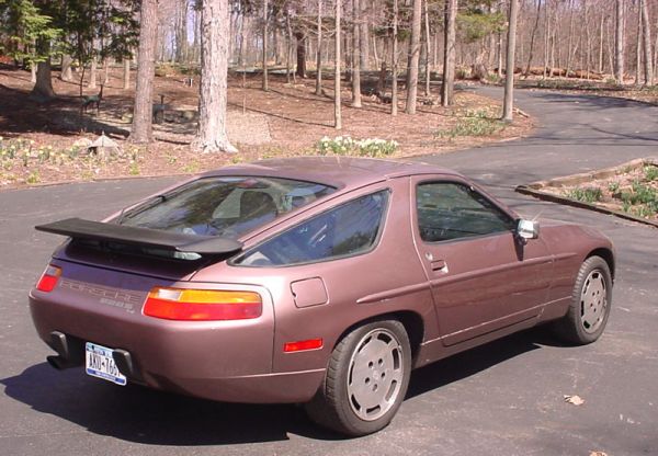 Porsche 928 S4 Automobile - 2