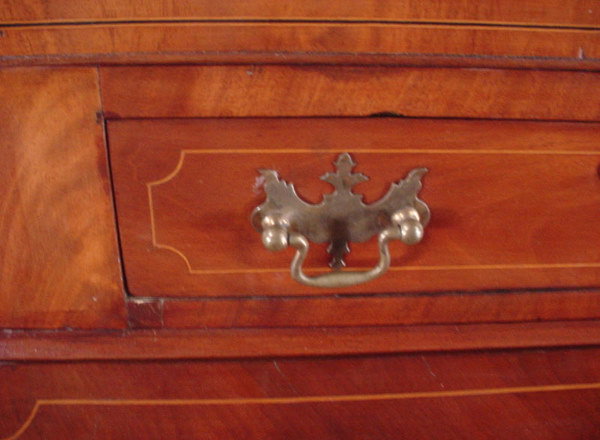 Ca. 1825 American Secretary Desk with satinwood i - 3