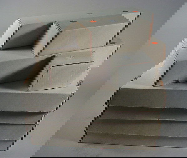 Approximately 8000 Sports Cards including Nascar, L: Approximately 8000 Sports Cards including Nascar, Leaf 1990-91, Skybox Basketball, NBA Properties 1989-91, Topps Stadium Club 1991 Premier Issue (over 400) Fleer Basketball 1988-89, and Desert Storm C