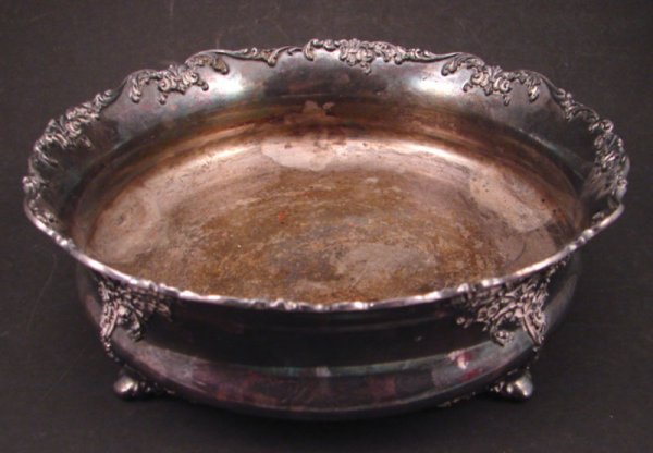 Reed & Barton Silver Plate Center Bowl. No. 4787. 