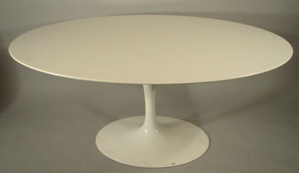 Vintage Eero Saarinen Oval Dining Table. Laminate