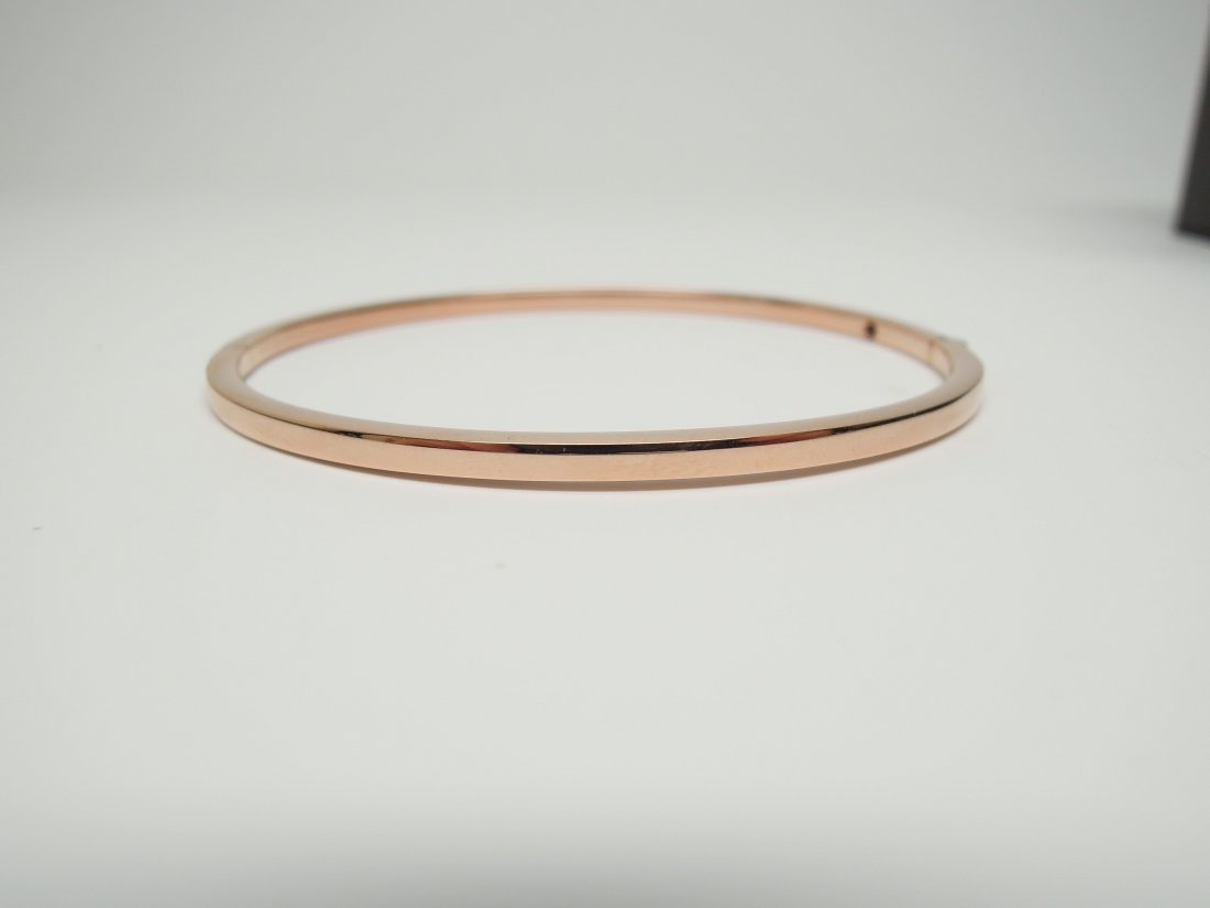 Roberto Coin 18K Rose Gold Oval Bangle (1 of 2)