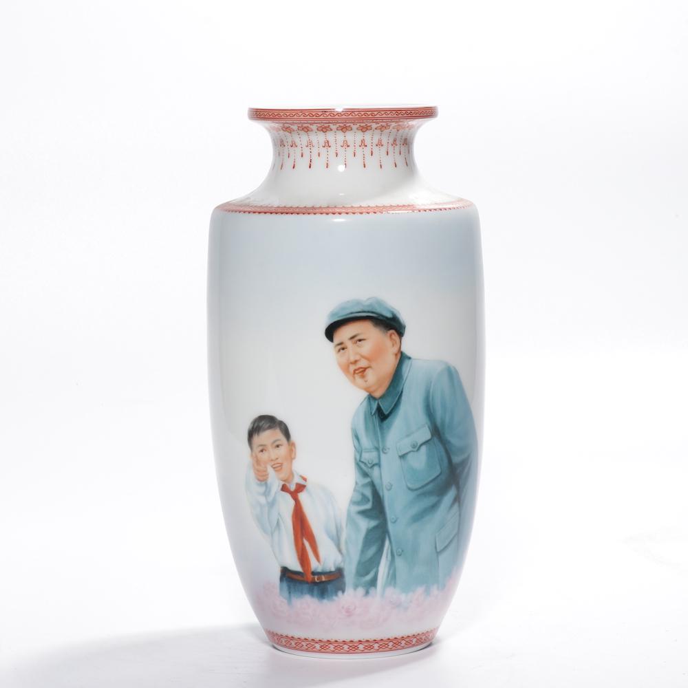 Chinese Cultural Revolution Porcelain Vase, Mark O: Height: 9.1 inches. Mouth diameter: 3 inches. Height: 23cm Mouth diameter: 7.5cm. Provenance: From Mr. John Dultons, a Private collector from Point Pleasant, NJ.