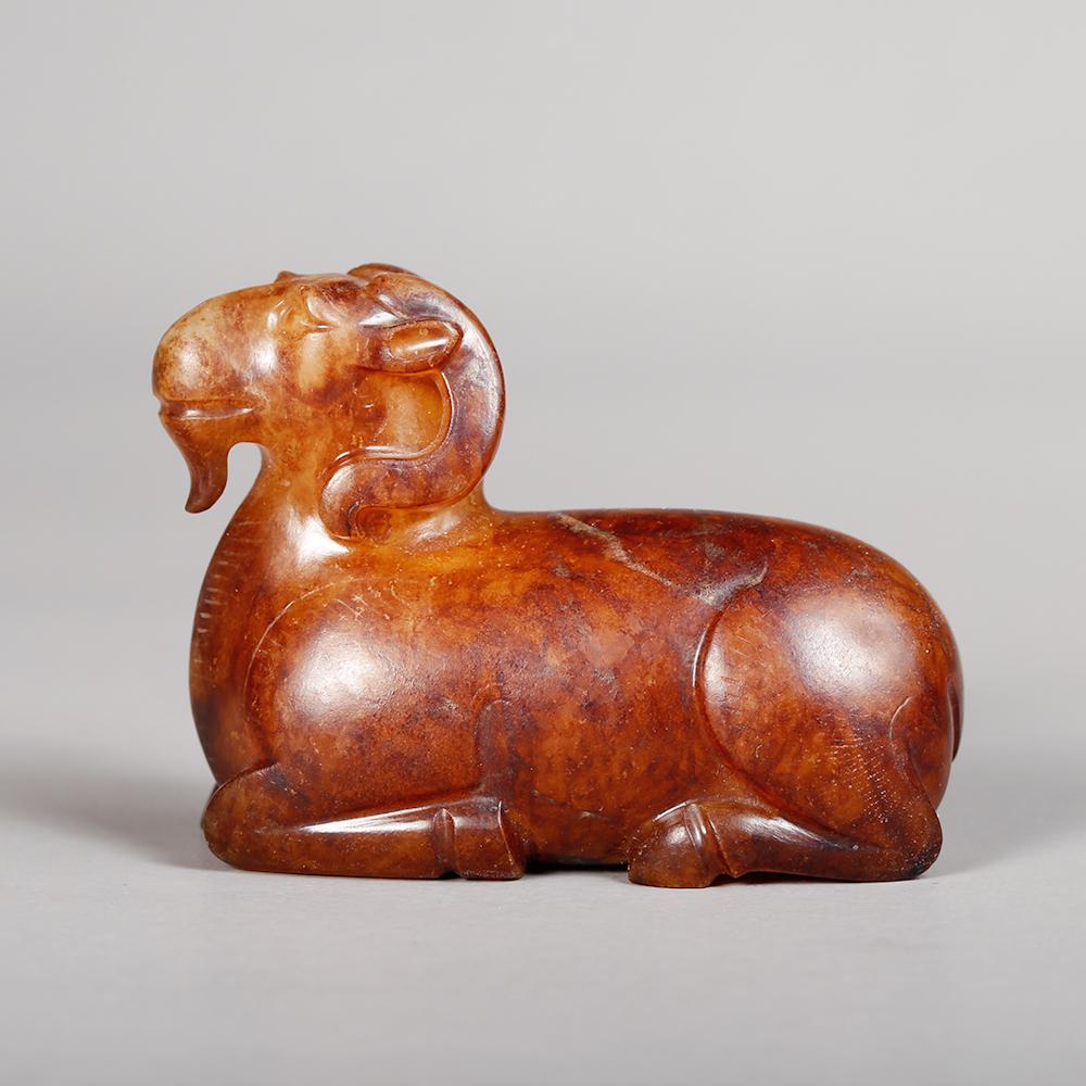 Chinese Celadon Jade Recumbent Ram: Chinese Celadon Jade Recumbent Ram height: 1.6 inches. width: 2.4 inches. thickness: 1.2 inches. weight: 103g height: 4cm width: 6cm thickness: 3cm weight: 103g