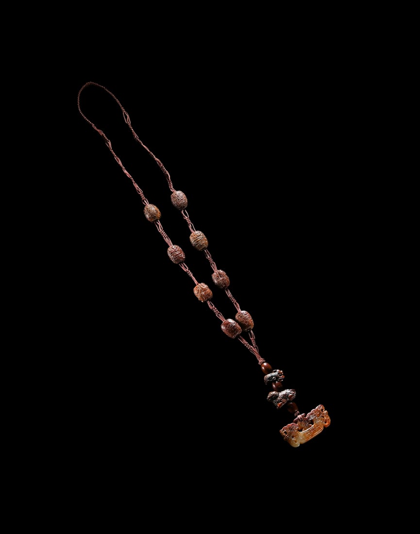 Chinese Jade Pendant Necklace, Ming Dynasty: purchased from hong kong back in the 70s. ?length: 0.6 inches. ?width: 0.5 inches. ?thickness: 0.3 inches. ?length: 1.5cm ?width: 1.26cm ?thickness: 0.85cm ?x8, length: 1.6cm ?width: 0.98cm ?height: 0
