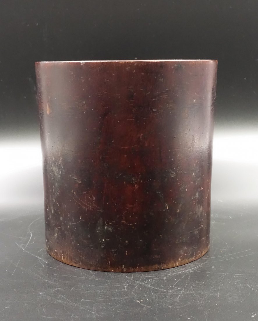 CHINESE HUANGHUALI BRUSH POT: Ming Dynasty. Good condition. H: 14.2cm, D: 13-13.8cm
