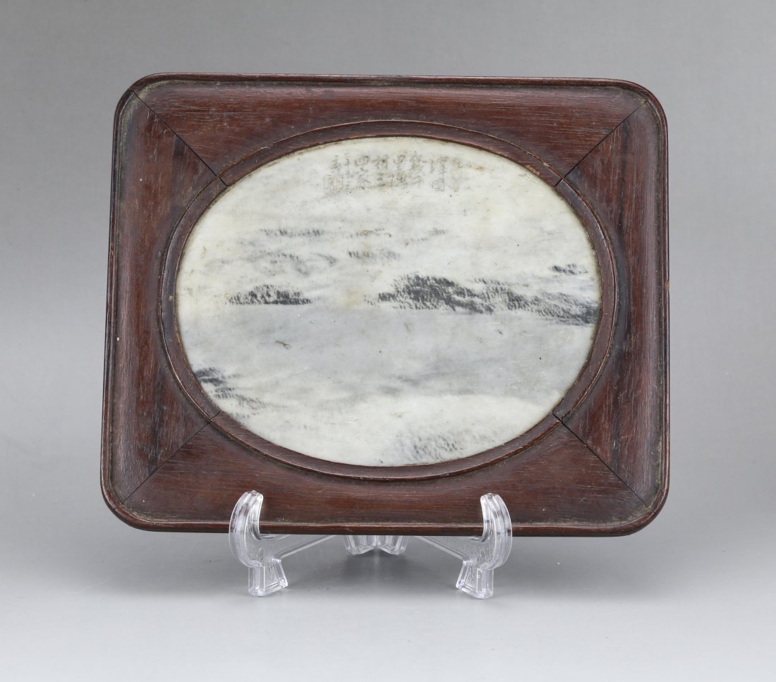 CHINESE MARBLE ON HARDWOOD TABLE SCREEN: Qing dynasty. Very good condition. Length: 12 cm, height: 9.8 cm