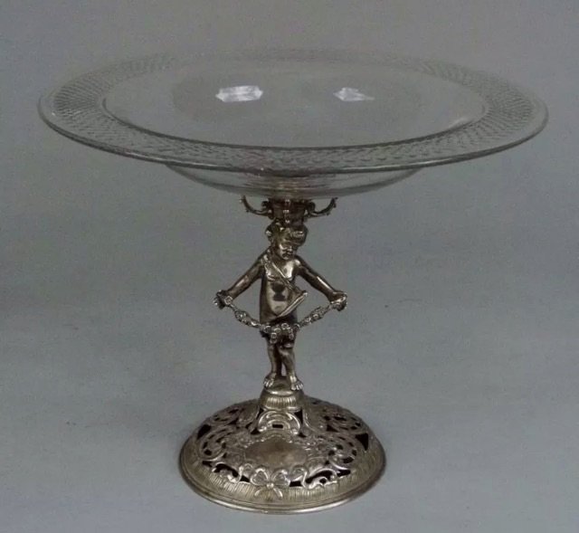 19TH C. AUSTRIAN FIGURAL SILVER TAZZA: 11" High . Estimate 1.000-1.200