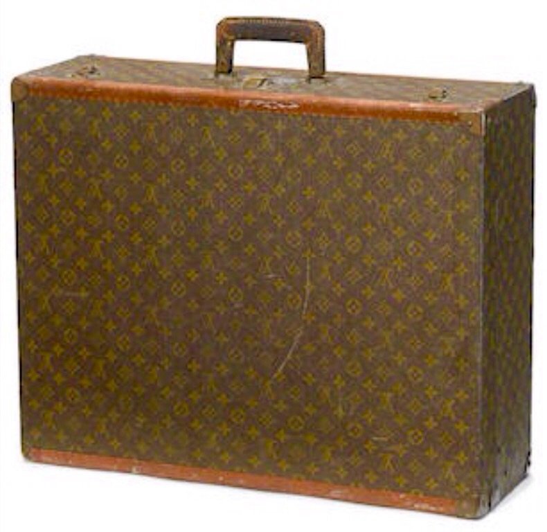LOUIS VUITTON SUIT CASE (1 of 1)
