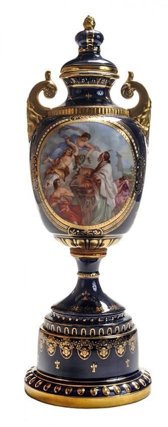 19TH CENTURY ROYAL VIENNA PORCELAIN VASE (1 of 3)