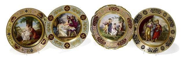 4 ROYAL VIENNA PLATES CIRCA 1900 (1 of 7)