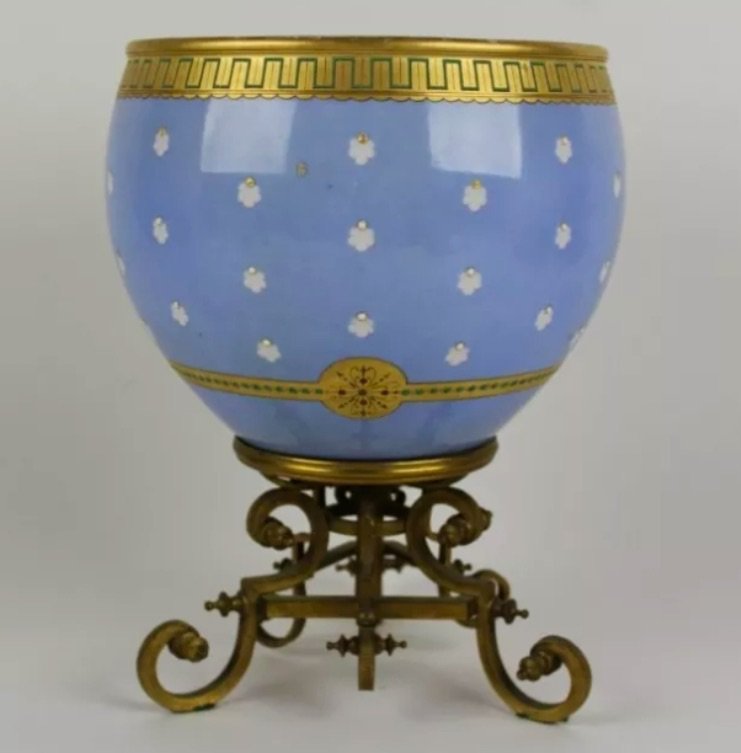 A DORE BRONZE MOUNTED PARIS PORCELAIN CENTERPIECE (1 of 1)
