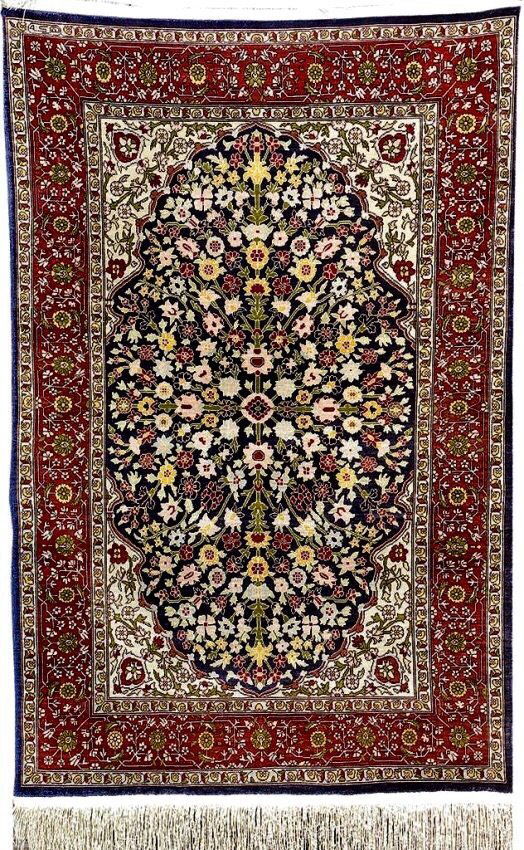 SIGNED TURKISH SILK HEREKE RUG (1 of 1)
