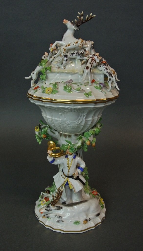 AN IMPORTANT MEISSEN VASE AND COVER (1 of 5)