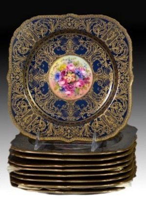 9 ROYAL WORCESTER PLATES (1 of 2)